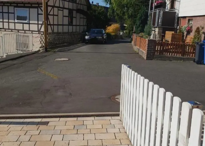 Baliku 2nd Floor With Balcony شقة Felsberg