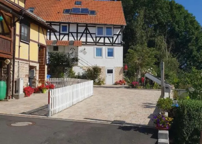 Baliku 2nd Floor With Balcony *